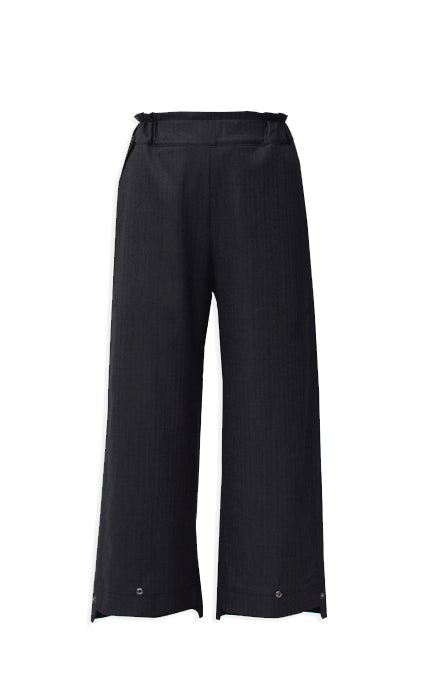 Crop trousers in black fine wool from Savile Row