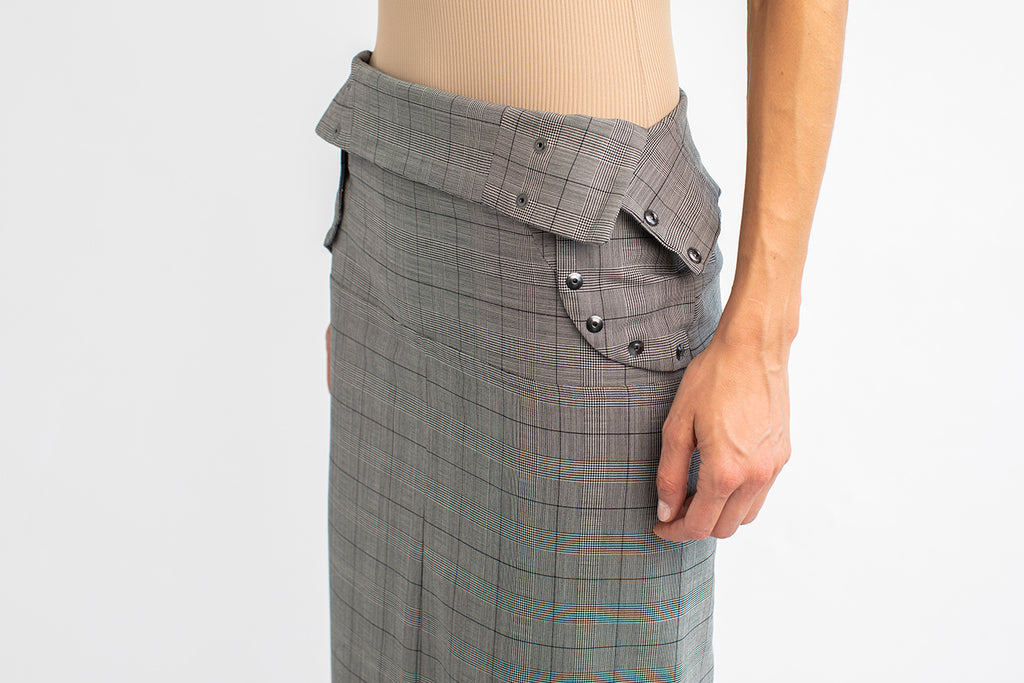 Dual high-waisted skirt in check luxury fine wool from Savile Row, London
