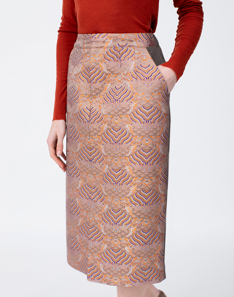 Bonded tailored skirt in asian silk jacquard with contrast clay fine wool from Savile Row